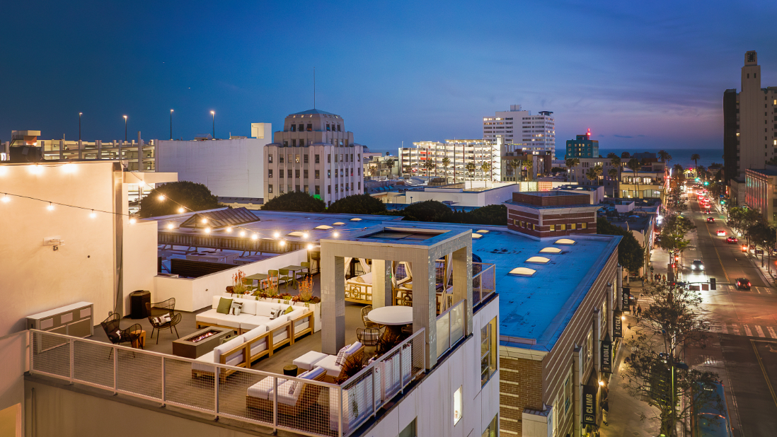 View of New York, NY, USA apartments for rent: roof deck